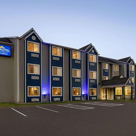 Microtel Inn & Suites By Wyndham New Ulm Exterior foto