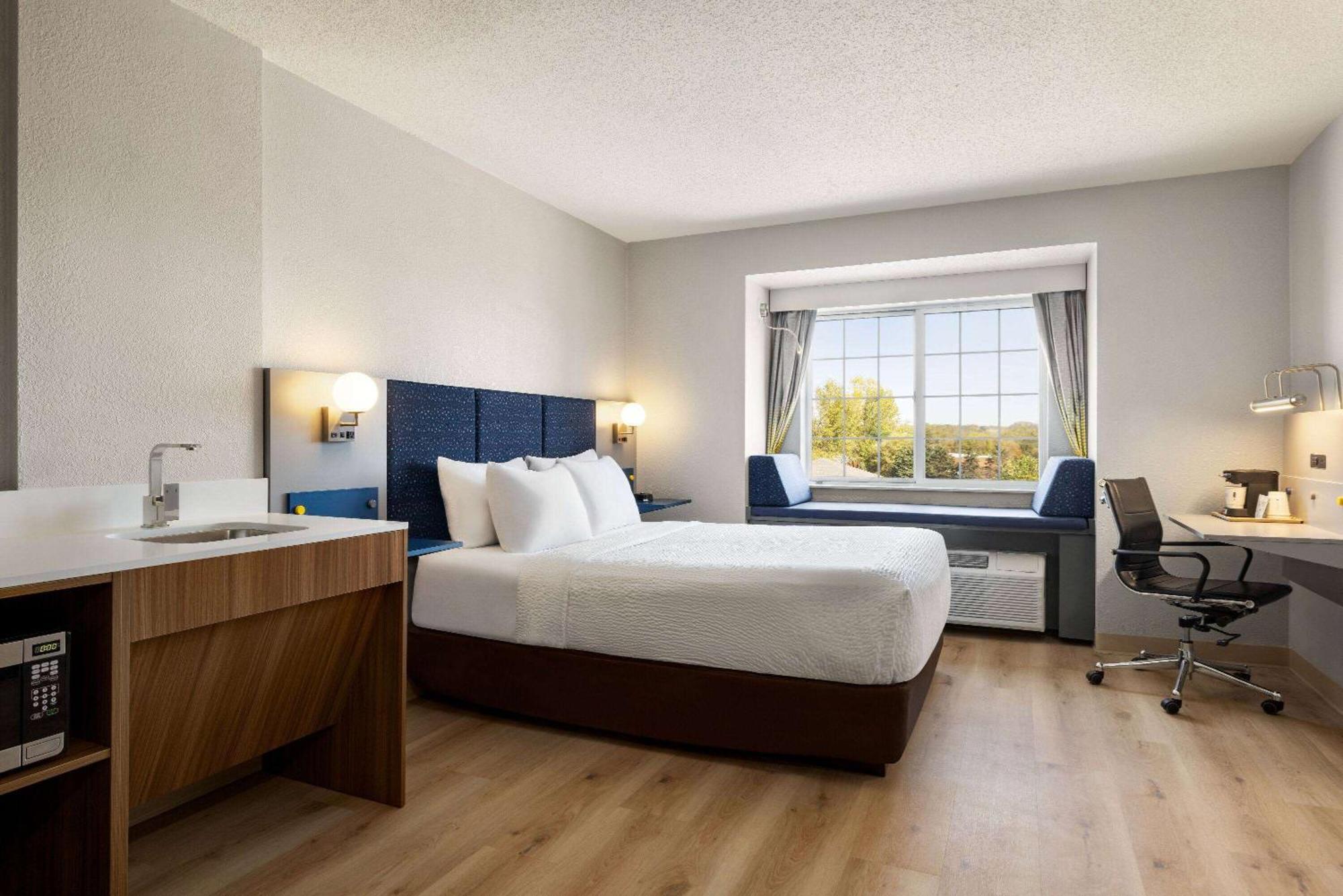 Microtel Inn & Suites By Wyndham New Ulm Exterior foto